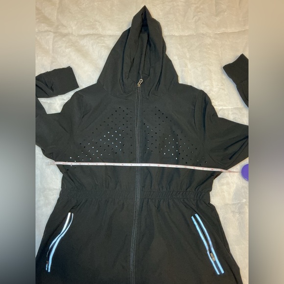 Cali sports Black Hooded Women's Jacket - Picture 5 of 6
